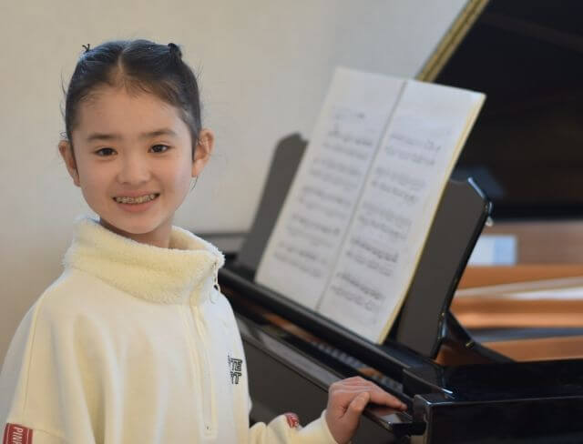 ピアノ教室の費用相場 子供向けピアノ教室を選ぶ2つのポイント ララボ 習い事マガジン ピアノ教室の費用相場 子供向けピアノ教室を選ぶ2つのポイント ララボ 習い事マガジン